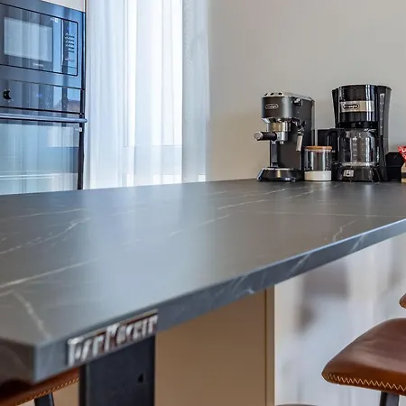 شقة Moonlight And Sea Depth *