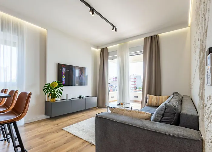 Moonlight And Sea Depth Zára