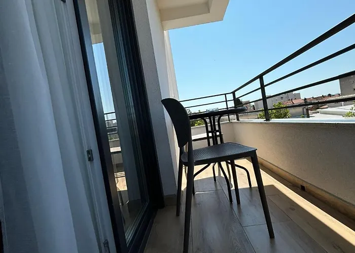 Moonlight And Sea Depth Apartament *